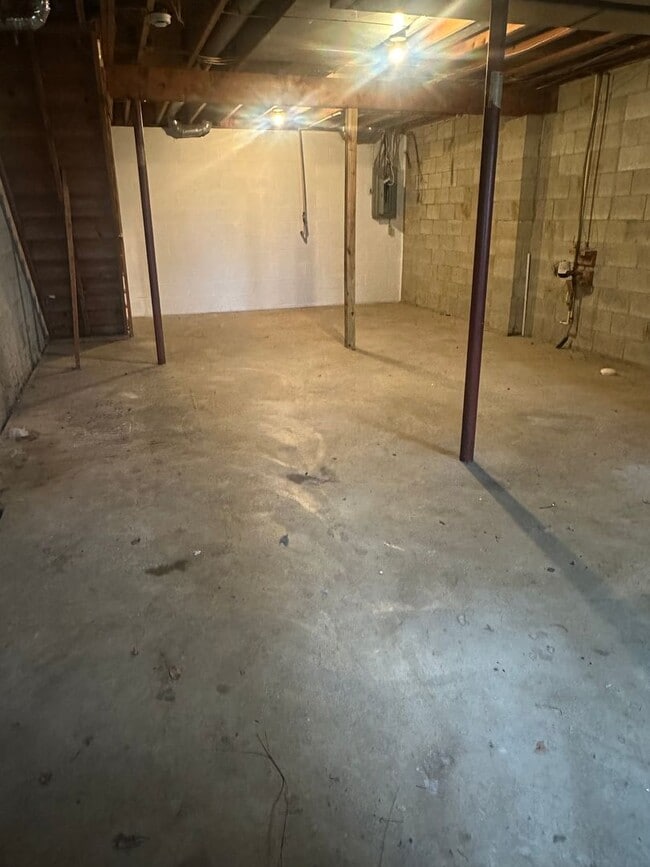 Photo - 163 E Village Rd