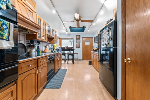 Photo - 1895 Birch St