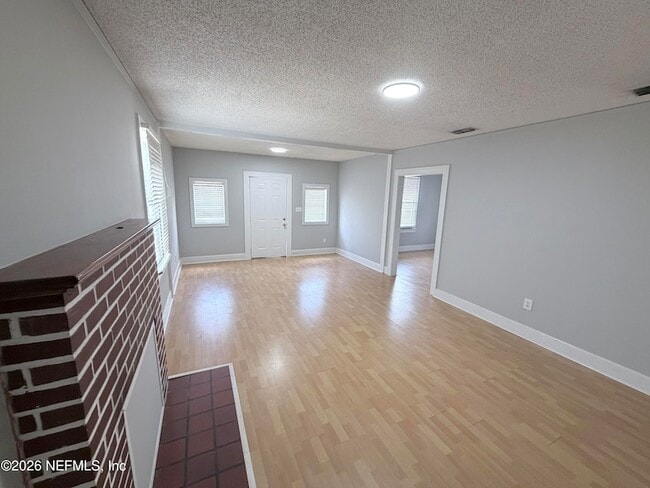 5324 Fremont St