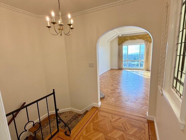 Photo - 1765 17th Ave Unit Upper