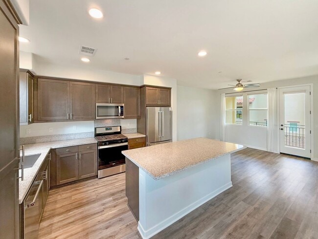 Photo - Great 2B/2.5BA Townhome in Oceanside!