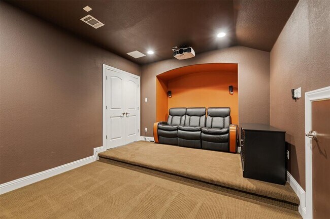 Photo - 8606 Evelina Trail