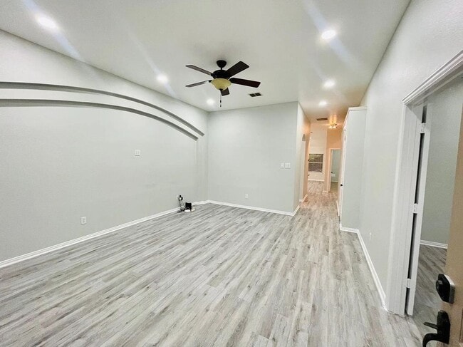 Photo - 5628 Rickshaw Ln House