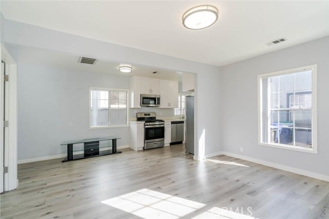 Photo - 301 E Alameda Ave