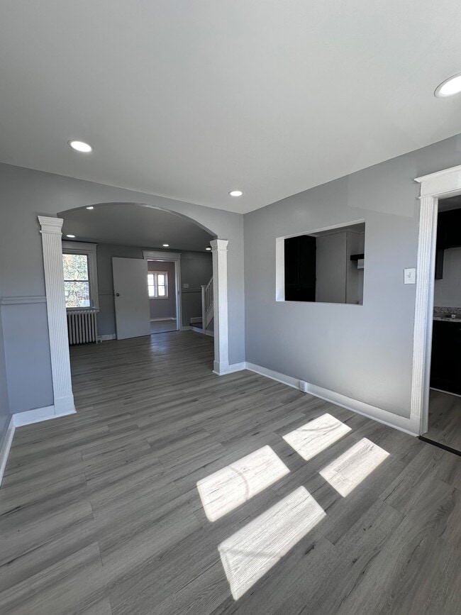 Photo - 7050 Clinton Rd