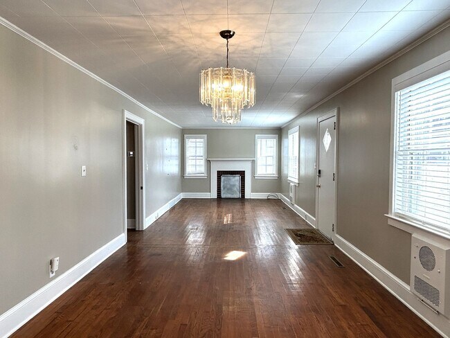 Photo - Cute Brick House in Cove Creek Area