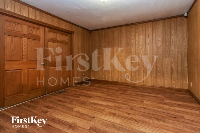 Photo - 1426 Moores Manor