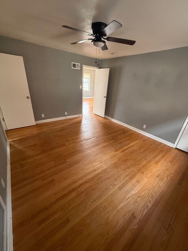 Photo - 5284 N Teutonia Ave Unit Lower