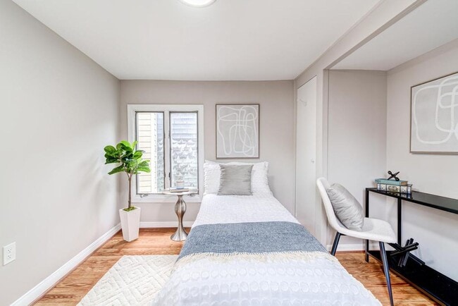 Photo - Bright and Newly Updated Apartment in the Heart of Old Town! Unit B