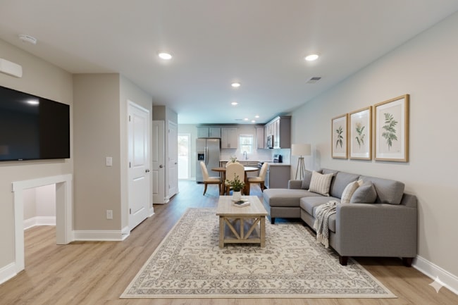 Photo - 1302 Champions Rst Rd