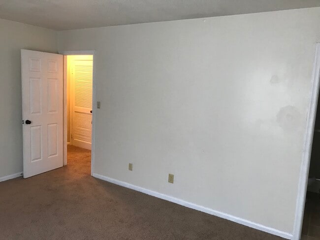 Photo - 5353 Grand Lake Cres