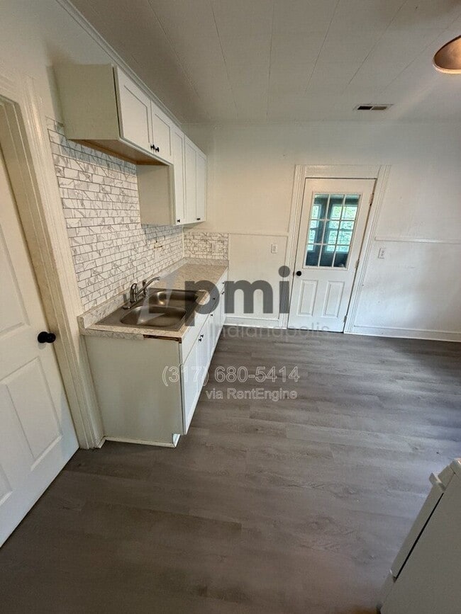 Photo - 1308 W 4th St