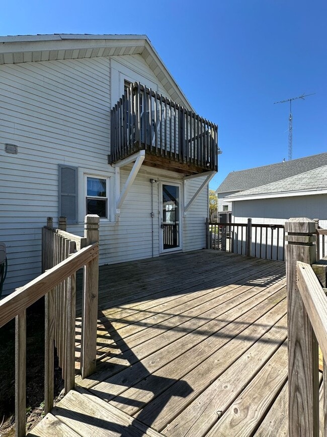 Photo - 3 Bedroom Single Family House- Two Rivers, Wi