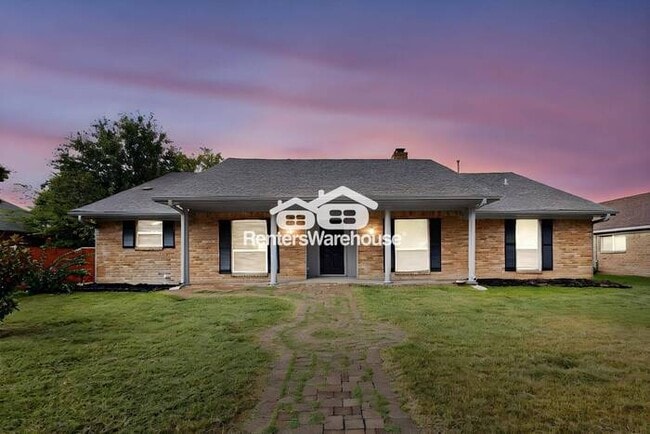 Building Photo - MOVE IN READY COMPLETELY UPDATED - 3BED/2B... Rental