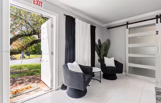 Building Photo - 708 Davie Blvd Rental