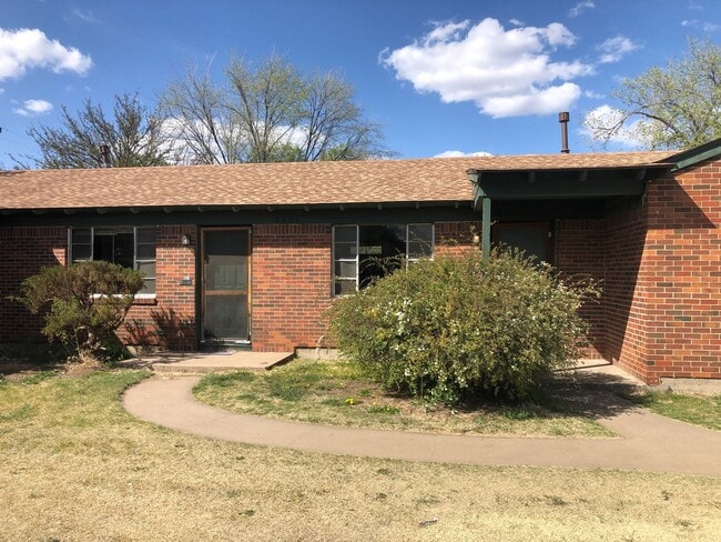 Paramount Duplex 2 Bedroom, 1 Full Bathroo... - Paramount Duplex 2 Bedroom, 1 Full Bathroo... House