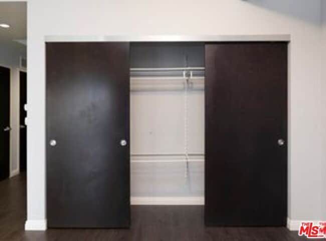 1100 S Hope St Unit 614