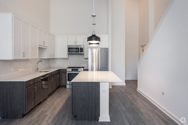 2BR, 2BA - 1262SF TH - Kitchen