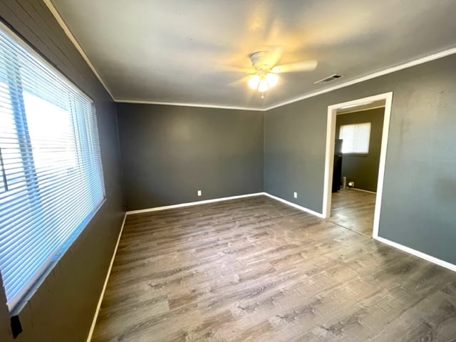 Photo - 1120 Elm Ave