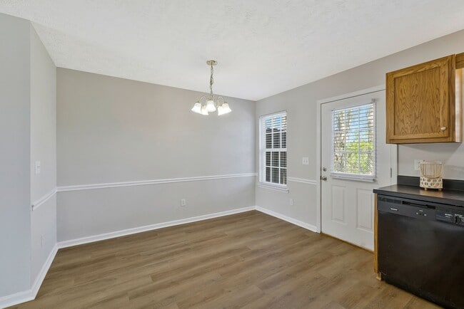 Photo - 1513 Center Pointe Dr