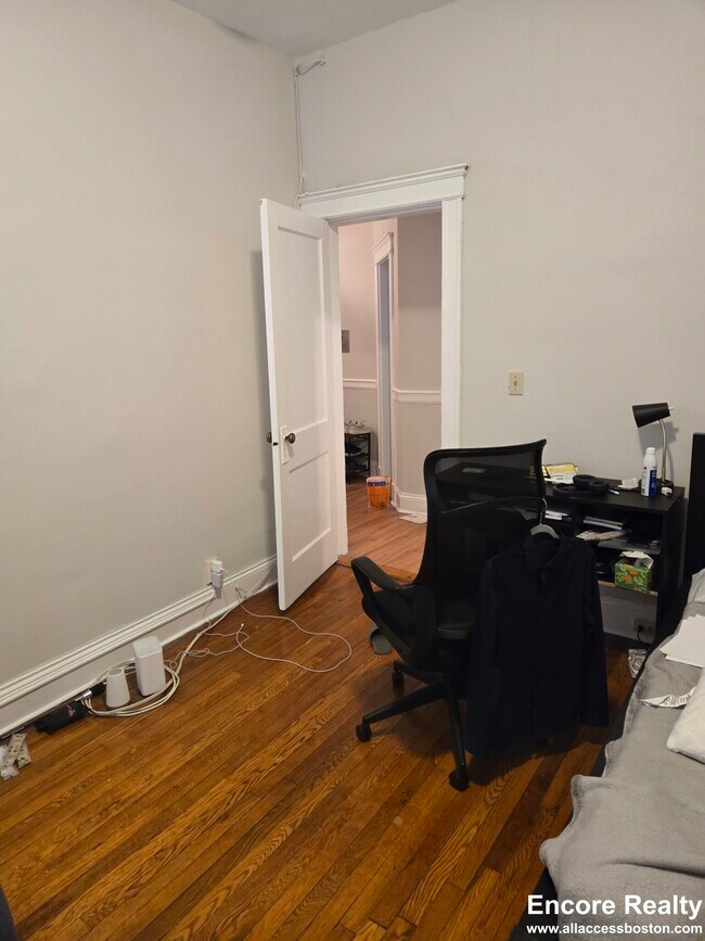 Photo - 88 Linden St Unit #7