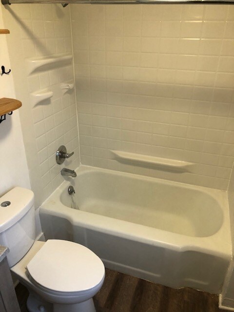 Photo - 633-635 Central Unit 633-Lower