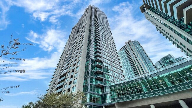 Photo - 215 Fort York Blvd Unit SI ID1496951P