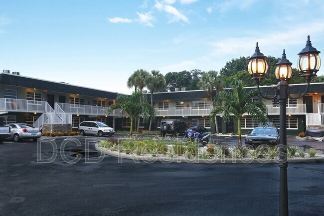 Building Photo - 311 S Betty Ln Unit 26