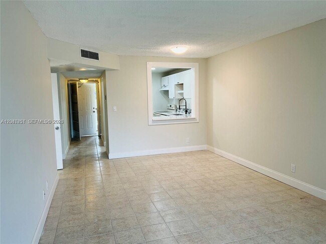 8025 S Colony Cir Unit 210