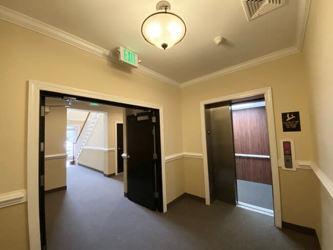 Photo - 833 Providence Glen Dr