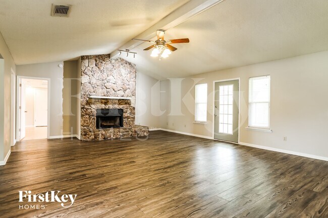 Photo - 10904 Grand Trunk Ln