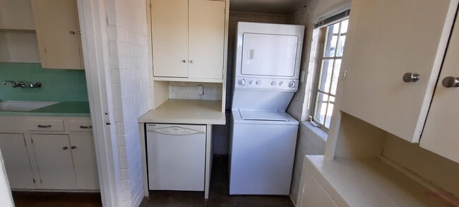 Photo - 366 E Weldon Ave