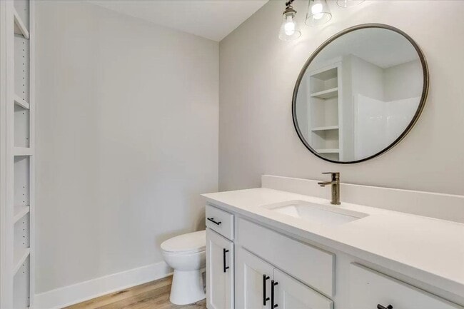 Photo - 218 N Tracy St