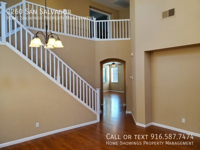 Photo - 3260 San Salvador St