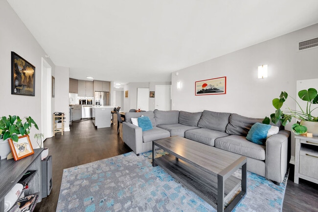 Photo - 545 N Dearborn St Unit 2011