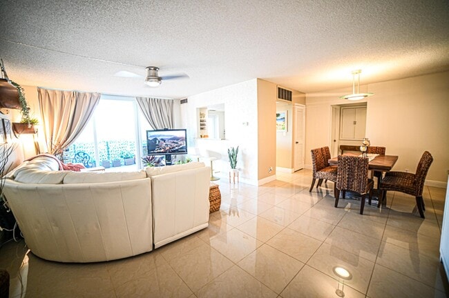 Photo - 2701 N Ocean Blvd Unit 2F