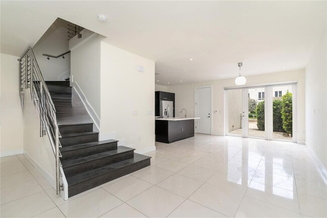 Photo - 6419 NW 105th Ct