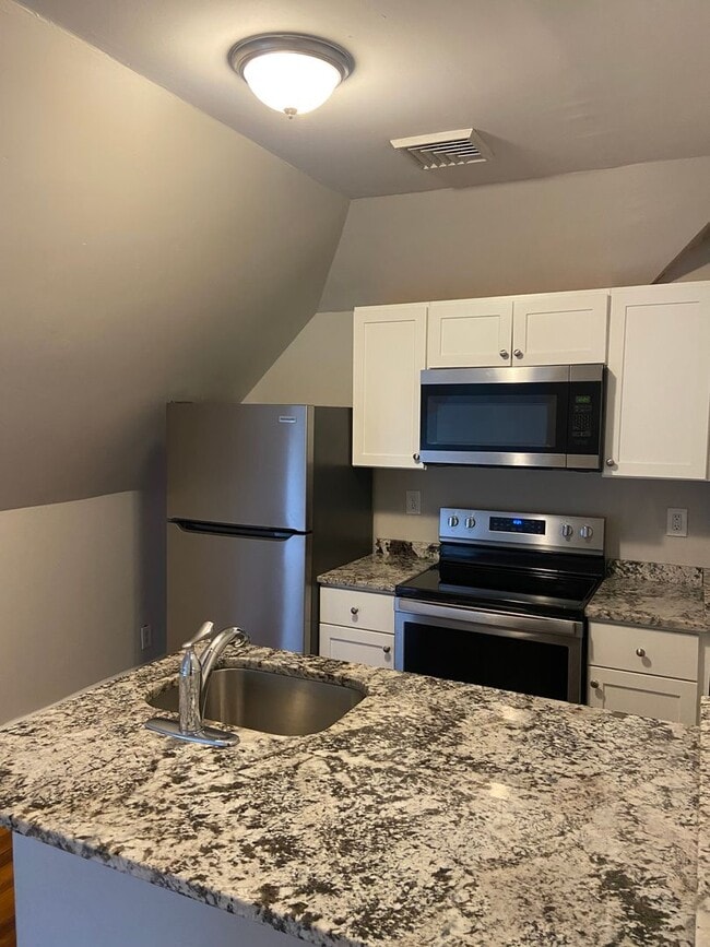 Photo - 94 Oakland Ave Unit 94 Oakland 3