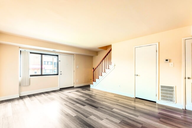 Takoma Landing