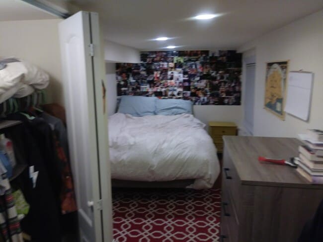 Photo - 1029 W Wellington Ave Unit GDN