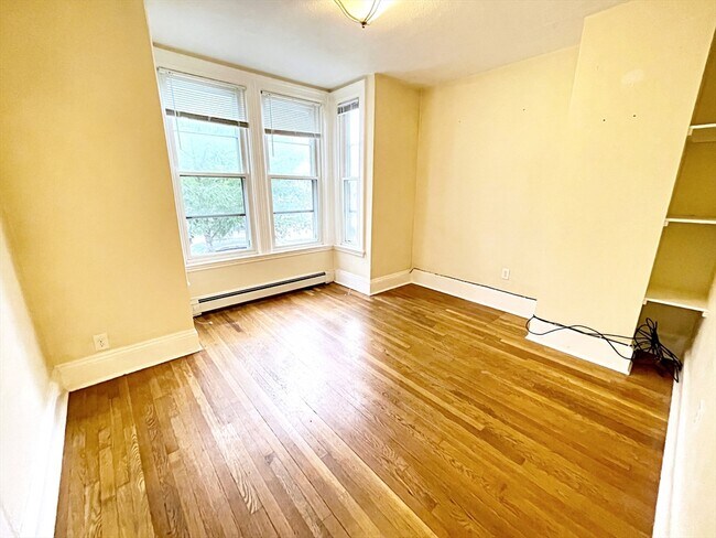 Photo - 242 Princeton St Unit 1