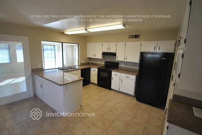 Photo - 945 W Gemini Dr