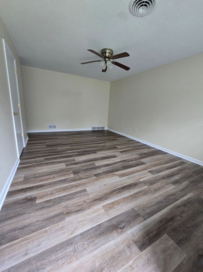 Photo - 1713-1715 Stanford Dr Unit 1715 Stanford