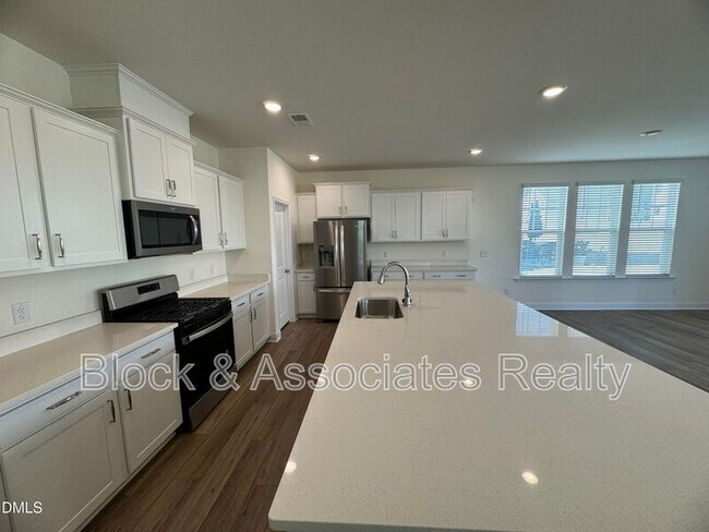 37 Bluebell St
