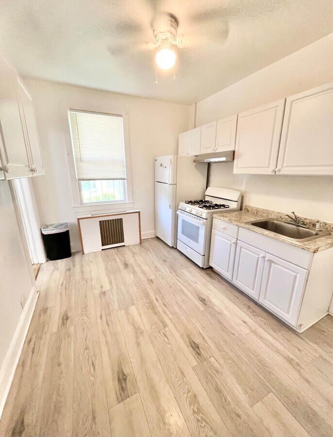 Photo - 64 Grand St Apartment Unit 2