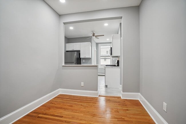 Photo - 198 Griffith St Unit 1L