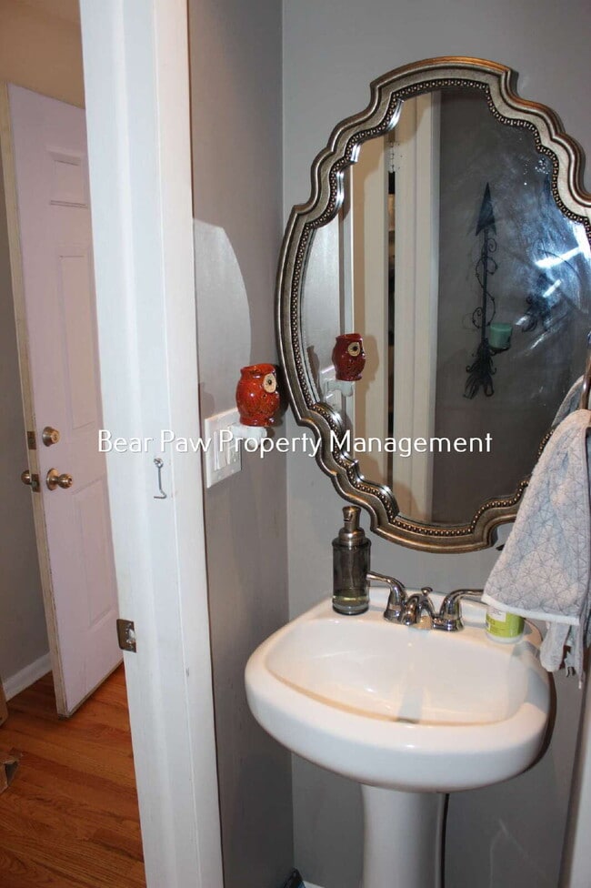 Photo - Cute Home in Near Downtown Evergreen!