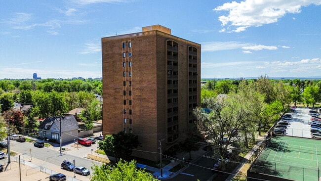 Building Photo - $2,240.95 2-Bed, 2-Bath Condo In Perfect Denver Location! Unit #702