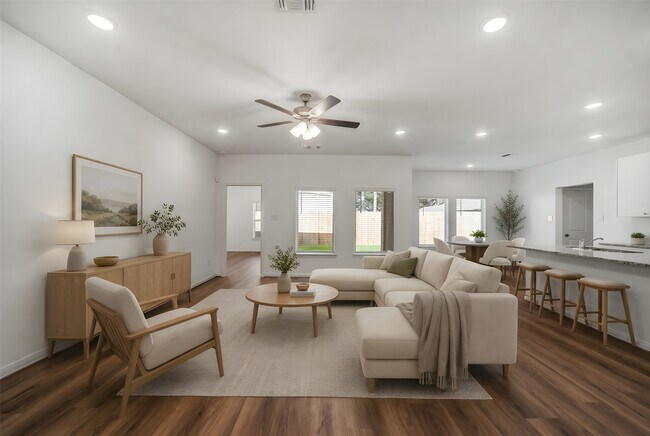 Photo - 11931 Pondwood Dr