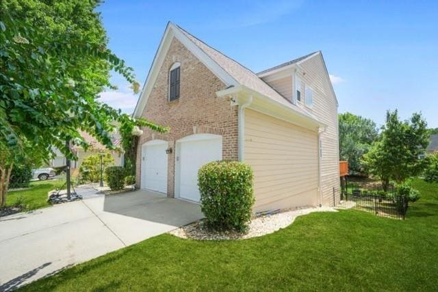 Photo - 585 Marylebone Dr